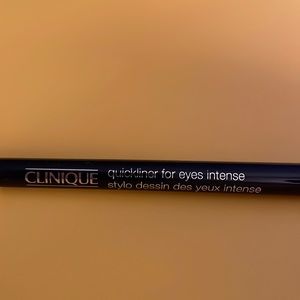 Clinique Quickliner for eyes eyeliner. Color: Intense Black